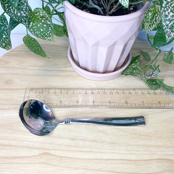 Vintage Reed & Barton 18/10 Heritage Mint Serving Spoon Ladle Flatware Cutlery - Picture 4 of 6